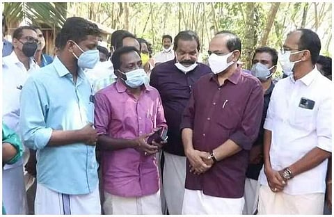 അക്രമം നടന്ന സ്ഥലം ജി ആര് അനില് സന്ദര്ശിക്കുന്നു