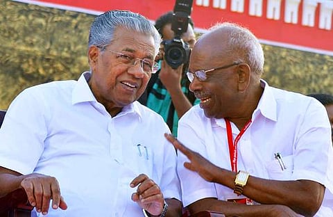 എംഎം മണി പിണറായി വിജയനൊപ്പം/ഫയല്