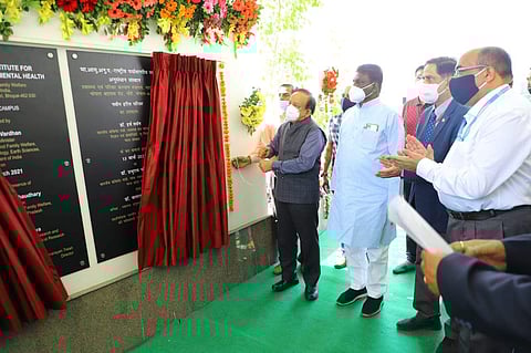 ഭോപ്പാൽ എൻഐആർഇഎച്ചിലെ പുതിയ ഗ്രീൻ ക്യാമ്പസ് കേന്ദ്ര ആരോഗ്യ മന്ത്രി ഹർഷ വർധൻ ഉദ്ഘാടനം ചെയ്യുന്നു/ ട്വിറ്റർ