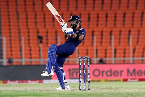 ഇംഗ്ലണ്ടിനെതിരായ നാലാം ട്വന്റി20യില് വിരാട് കോഹ്ലിയുടെ ബാറ്റിങ്/ഫോട്ടോ: ബിസിസിഐ, ട്വിറ്റര്