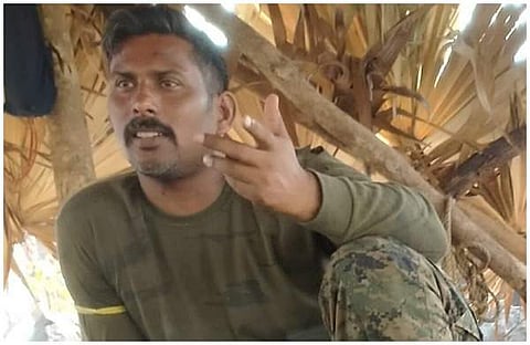 മാവോയിസ്റ്റുകള് പുറത്തുവിട്ട സിആര്പിഎഫ് കമാന്ഡോയുടെ ചിത്രം