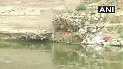 യുപിയിലെ ഘാസിപുരില് ഇന്നു രാവിലെ മൃതദേഹങ്ങള് കണ്ടെത്തിയ പ്രദേശം/എഎന്ഐ