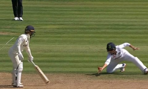 ഇംഗ്ലണ്ട് ഓപ്പണർ ബ്യൂമോണ്ടിനെ പുറത്താക്കാൻ ഷഫലിയുടെ ക്യാച്ച്/ഫോട്ടോ: ട്വിറ്റർ