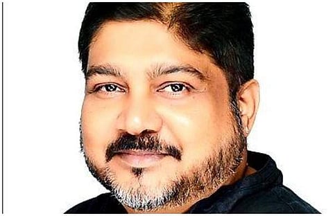 ഋഷി പല്പ്പു/ഫെയ്സ്ബുക്ക്