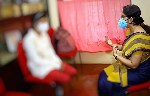 പത്തനംതിട്ട കലക്ടര് ഫെയ്സ്ബുക്ക് പേജില് പങ്കുവച്ച ചിത്രം