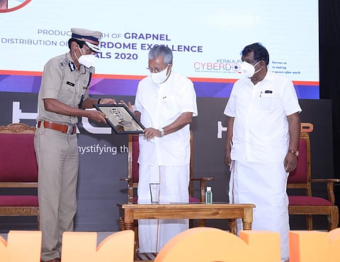 ഓണ്ലൈന് ഹാക്കത്തോണിന്റെ സമാപന സമ്മേളനത്തില് നിന്ന്