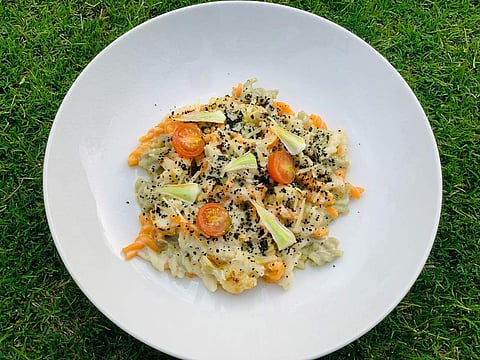 കോളിഫ്ലവർ സ്റ്റെം സോസ് ട്രൈകളർ പാസ്ത