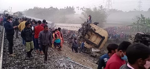 bikaneer_express_derailed