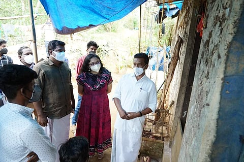 പട്ടികവര്ഗ്ഗ വിഭാഗങ്ങളുടെ പ്രശ്നങ്ങള് നേരിട്ട് മനസ്സിലാക്കുന്ന മന്ത്രി കെ രാധാകൃഷ്ണന്