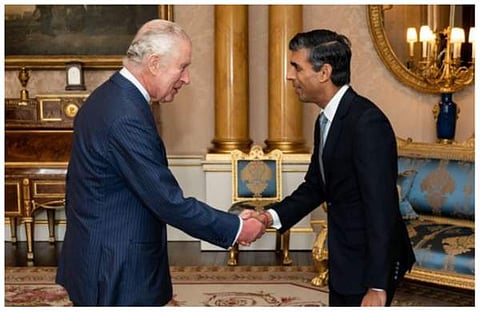 ഋഷി സുനക് ചാള്സ് മൂന്നാമനൊപ്പം