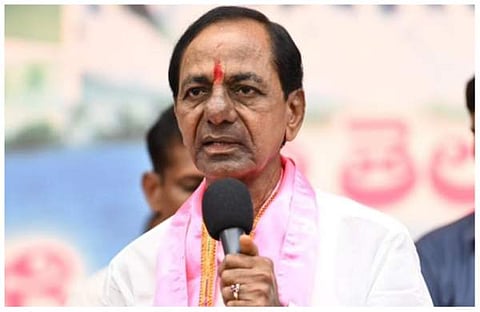 പാര്ട്ടി ജനറല് ബോഡി യോഗത്തില് കെസിആര് സംസാരിക്കുന്നു/ട്വിറ്റര്