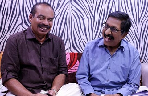 കുറുക്കൻ സെറ്റിൽ എത്തി ശ്രീനിവാസനെ സത്യൻ അന്തിക്കാട് കണ്ടപ്പോൾ/ ഫെയ്സ്ബുക്ക്