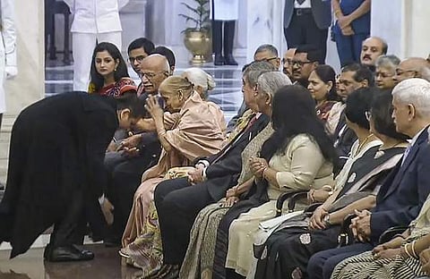 ഡിവൈ ചന്ദ്രചൂഡ് രാഷ്ട്രപതി ഭവനില് സത്യപ്രതിജ്ഞാ ചടങ്ങിനിടെ/പിടിഐ