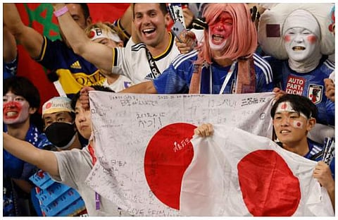 ജപ്പാന്റെ ജയം ആഘോഷിച്ച് ആരാധകർ/ ചിത്രം: ട്വിറ്റർ