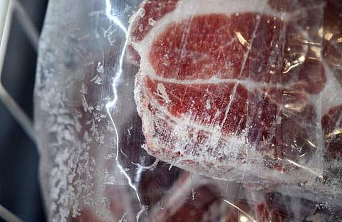 ഫ്രീസ് ചെയ്ത ഇറച്ചിയില് കൊറോണ വൈറസ് നിലനില്ക്കും/എഎഫ്പി ഫയല്