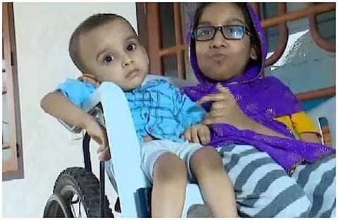 അഫ്ര സഹോദരൻ മുഹമ്മദിനൊപ്പം/ഫയൽ ചിത്രം