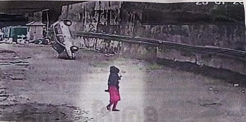 കാര് അപകടത്തിന്റെ സിസിടിവി ദൃശ്യം