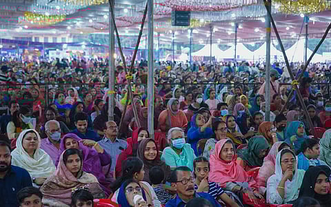കേരള സ്കൂള് കലോത്സവം കാണാനെത്തിയ ആള്ക്കൂട്ടം