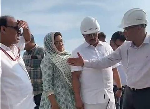 വിഴിഞ്ഞം തുറമുഖം മന്ത്രി അഹമ്മദ് ദേവര്കോവില് സന്ദര്ശിക്കുന്നു