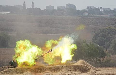 ഇസ്രയേൽ സേന ഗാസയിലേക്ക് ആക്രമണം നടത്തുന്നു/ പിടിഐ