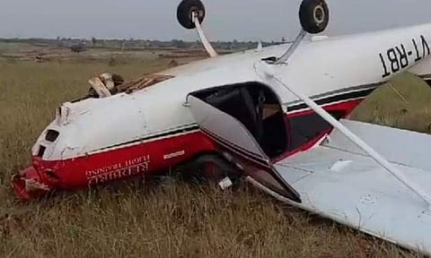 തകര്ന്നുവീണ വിമാനം