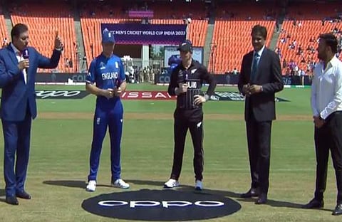 ടോസിടുന്നു/ എക്സ്