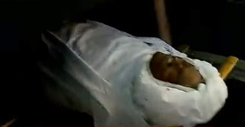 തൈക്കാട് ശാന്തികവാടത്തില് ആനത്തലവട്ടം ആനന്ദന്റെ മൃതദേഹം സംസ്കരിക്കുന്നു/ ടെലിവിഷന് ചിത്രം