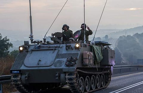 ലബനന് അതിര്ത്തിയിലേക്ക് നീങ്ങുന്ന ഇസ്രയേല് സൈന്യം/എഎഫ്പി