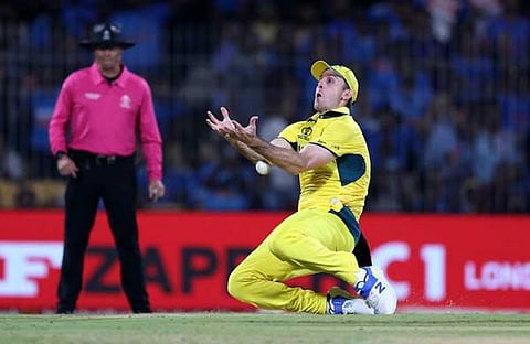 കോഹ്ലിയുടെ ക്യാച്ച് വിടുന്ന മിച്ചൽ മാർഷ്/ ട്വിറ്റർ