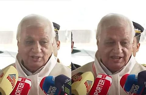 ഗവര്ണര് ആരിഫ് മുഹമ്മദ് ഖാന് മാധ്യമങ്ങളോടു സംസാരിക്കുന്നു/ടിവി ദൃശ്യം