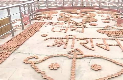 അയോധ്യയിൽ ചെരാതുകൾ ഒരുക്കിയപ്പോൾ, എഎൻഐ