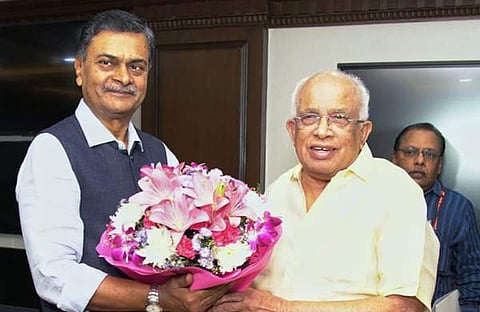 മന്ത്രി കൃഷ്ണന്കുട്ടി കേന്ദ്രമന്ത്രിയുമായി നടത്തിയ കൂടിക്കാഴ്ച/ ഫെയ്സ്ബുക്ക്