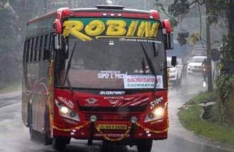 റോബിൻ ബസ്/ എക്സ്പ്രസ് ചിത്രം