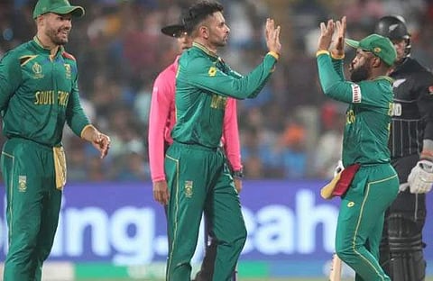 ദക്ഷിണാഫ്രിക്കയ്ക്ക് പുതിയ റെക്കോര്ഡ് / ഫെയ്സ്ബുക്ക്