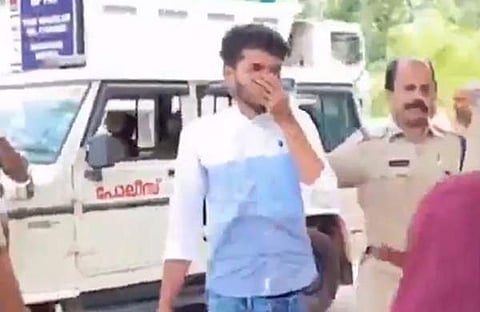 മുളകുപൊടി വിതറി പണം തട്ടിയ കേസിൽ പ്രതികൾ പിടിയിൽ/ ടെലിവിഷൻ സ്ക്രീൻഷോട്ട്