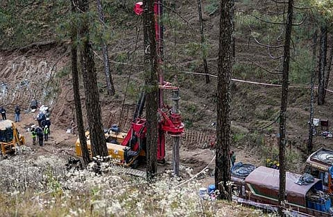 ഡ്രില്ലിങ്ങ് തുടരുന്നു/ പിടിഐ