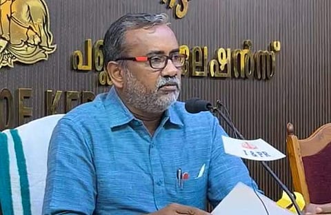 മന്ത്രി പ്രസാദ് വാർത്താസമ്മേളനത്തിൽ/ ഫെയ്സ്ബുക്ക്