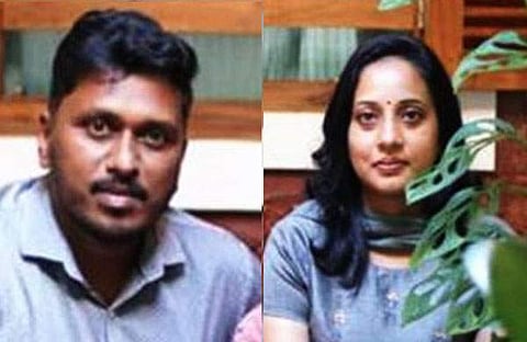 വിനോദ് ബാബുസേനന് ,  ജിബി ഏബ്രഹാം