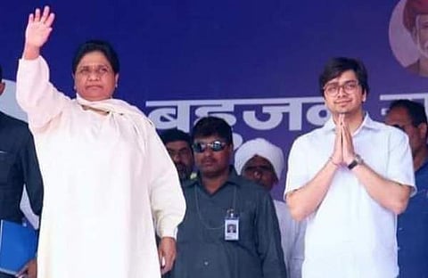 മായാവതിയും ആകാശ് ആനന്ദും/ ഫെയ്സ്ബുക്ക്