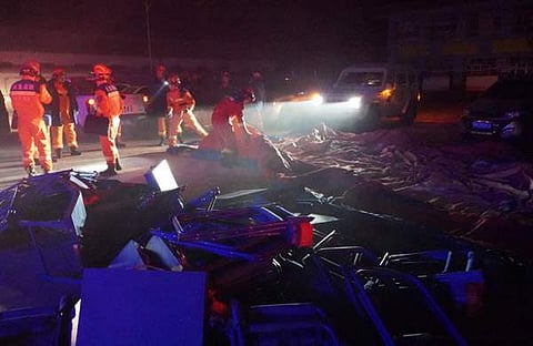 ചിത്രം: എക്സ്