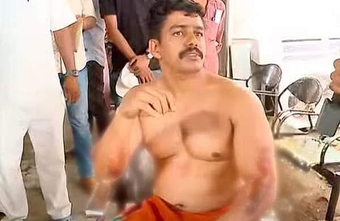 പരിക്കേറ്റ റെനിൽ/ ടിവി ദൃശ്യം