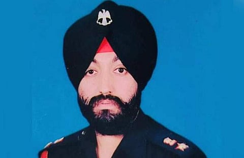 ലെഫ്. കേണൽ കരണ്ബീര് സിങ് നട്ട് / എക്സ്