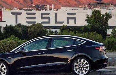 ടെസ്ല കമ്പനി, ഫയൽ/ എപി