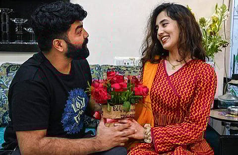 ജാവേരിയ സമീര് ഖാനൊപ്പം കൊല്ക്കത്തയില്/പിടിഐ