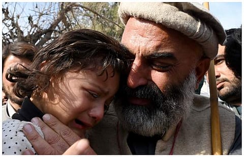 ആക്രമണത്തില് കൊല്ലപ്പെട്ടവരുടെ കുടുംബം/ എഎഫ്പി