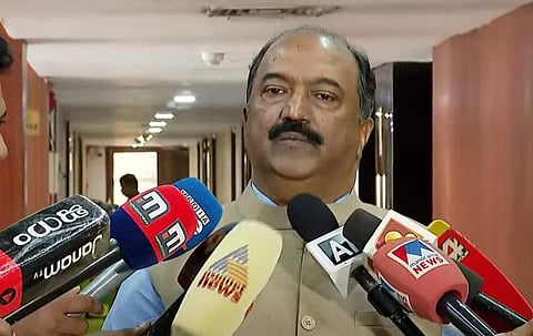 കെ എന് ബാലഗോപാല് മാധ്യമങ്ങളോട്