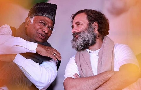 മല്ലികാര്ജുന് ഖാര്ഗെയും രാഹുല് ഗാന്ധിയും/ ചിത്രം: ഫെയ്സ്ബുക്ക്