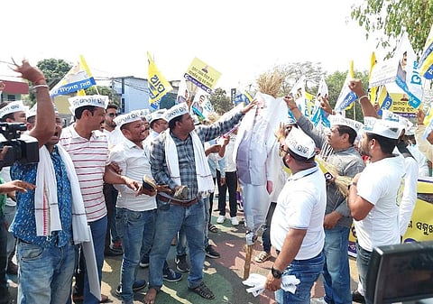 ആം ആദ്മി പ്രവര്ത്തകരുടെ പ്രതിഷേധം