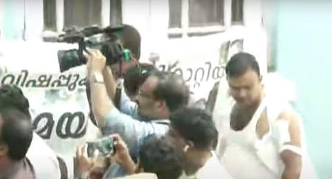 കൊച്ചി കോര്പ്പറേഷനിലെ സംഘര്ഷം/ ടെലിവിഷന് ചിത്രം