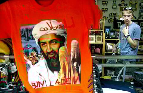 ബിന് ലാദന്റെ ചിത്രം പ്രിന്റ് ചെയ്ത ടീ ഷര്ട്ട്/ എഎഫ്പി